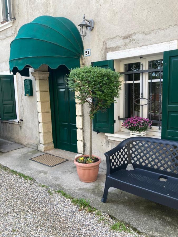 Casapiedicastello Leilighet Castelnuovo del Garda Eksteriør bilde